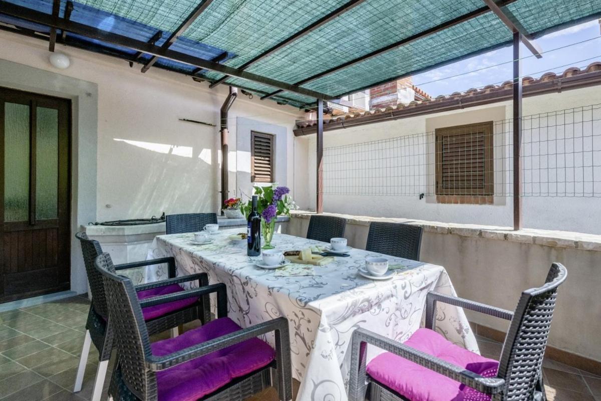 Marina Plomin In Plomin - Haus Fuer 6 Personen Villa Buitenkant foto