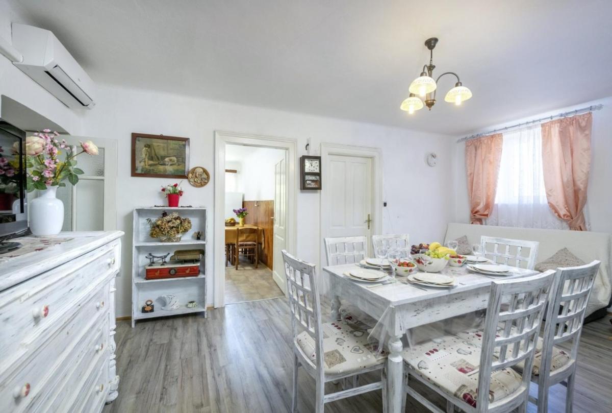 Marina Plomin In Plomin - Haus Fuer 6 Personen Villa Buitenkant foto